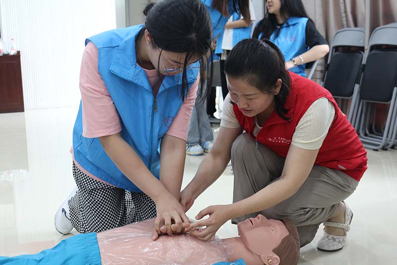 我校 20 名优秀共青团团员参加德化县应急救护培训班